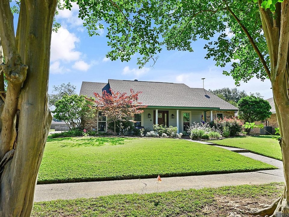 1st image of 9979 Hackberry Dr