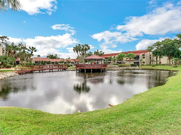 4396 Bowsprit Ct #4B — Photo 31