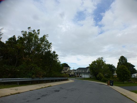 5th image of 8 Williamsburg Dr #L-0050