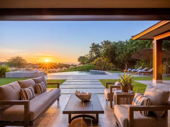 72-127 Puukole Pl, Kailua Kona, HI 96740