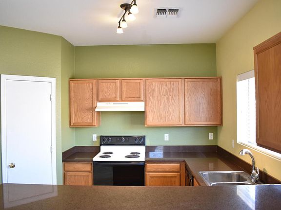 5th image of 2660 E Indian Wells Pl