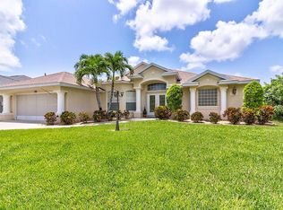198 Broadmoor Ln, Rotonda West, FL 33947