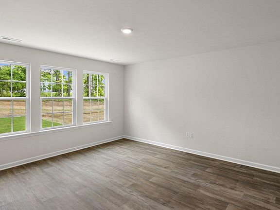 5th image of 125 Carriedelle Ln