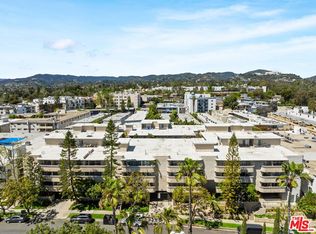 11645 Montana Ave APT 205, Los Angeles, CA 90049