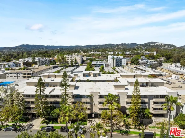 11645 Montana Ave APT 205, Los Angeles, CA 90049
