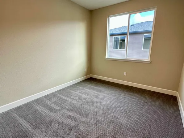 447 Industrial Pkwy W #1, Hayward, CA 94544