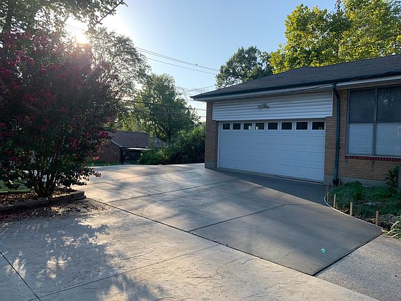 2nd image of 5603 Jamieson Ave