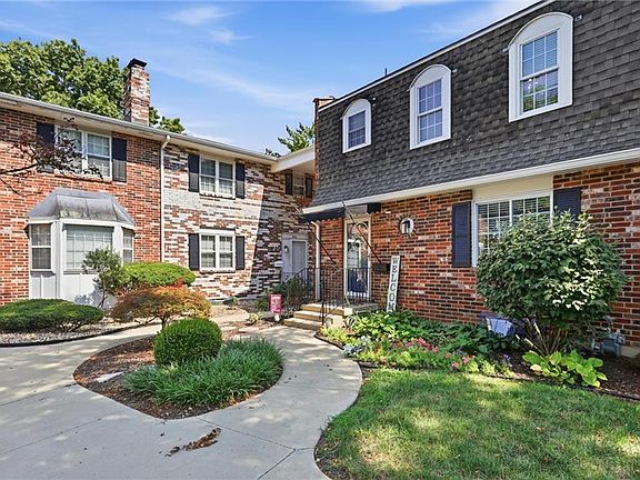 3rd image of 9665 Wedd St
