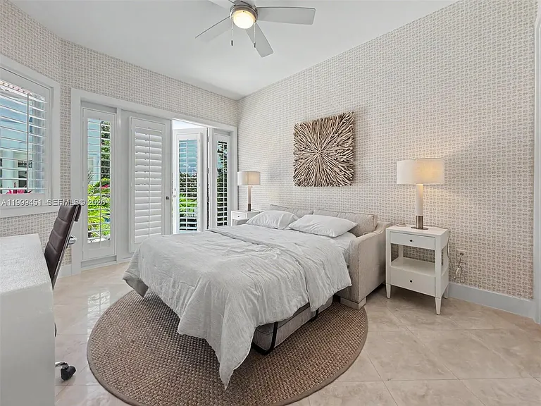 13689 Deering Bay Dr — Photo 17