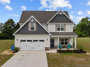 326 Turkey Trot Ln, Raeford, NC 28376