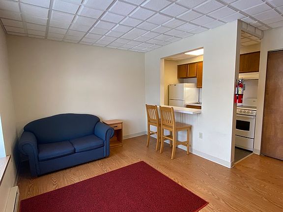 4th image of 112 S Allen St #33