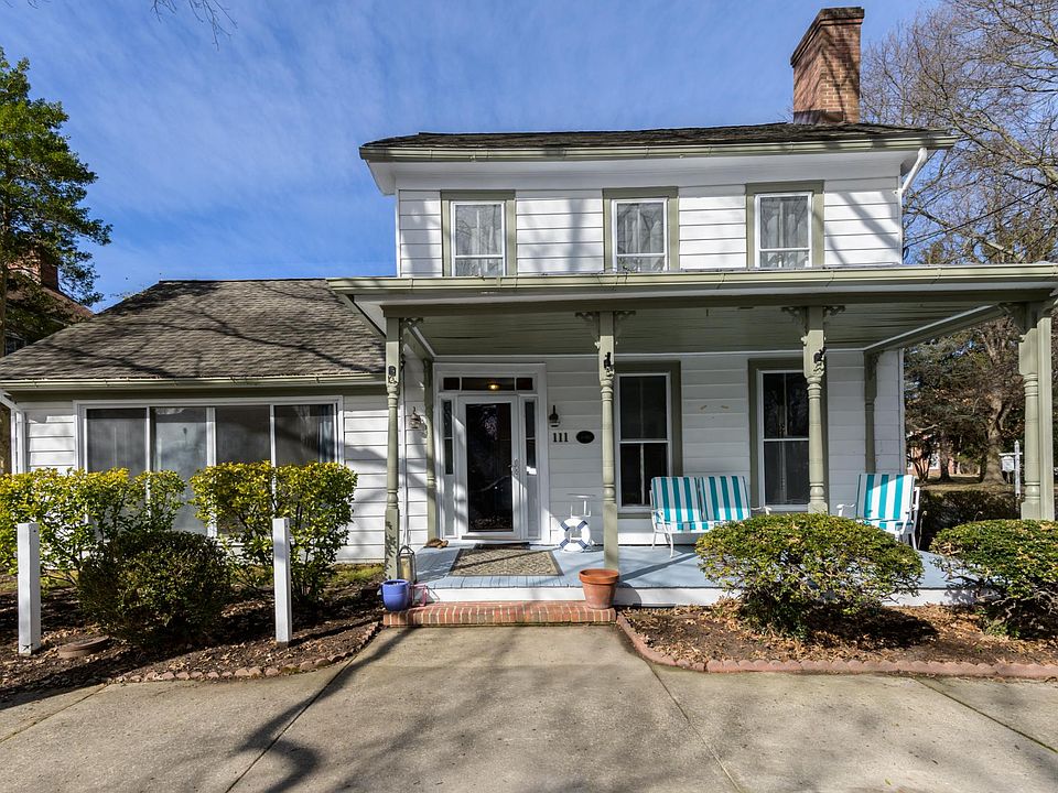 111 E. Chestnut Street, corner lot, front of the house