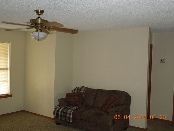 3rd image of 917 W. Wingler St.
