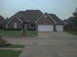 1404 E Granger St, Broken Arrow, OK 74012