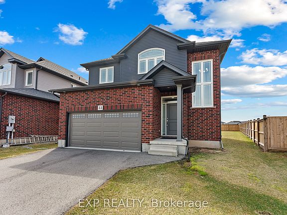 2nd image of 33 Cinnamon St