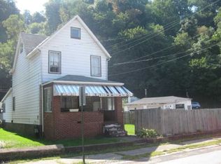 442 5th Ave, Ford City, PA 16226