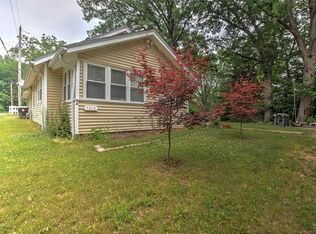 1358 Oak Dr, Decatur, IL 62526