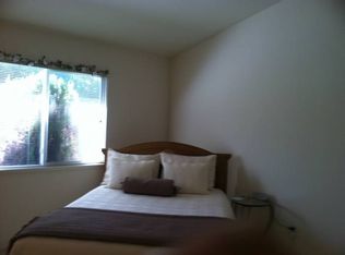 9297 Castleview Dr, Elk Grove, CA 95758