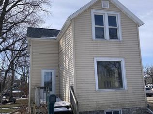 366 Grove St, Fond Du Lac, WI 54935