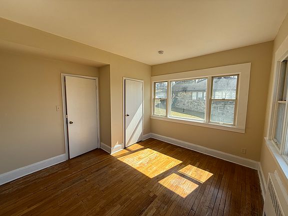 3rd image of 22 Seminary Hill Rd APT 1