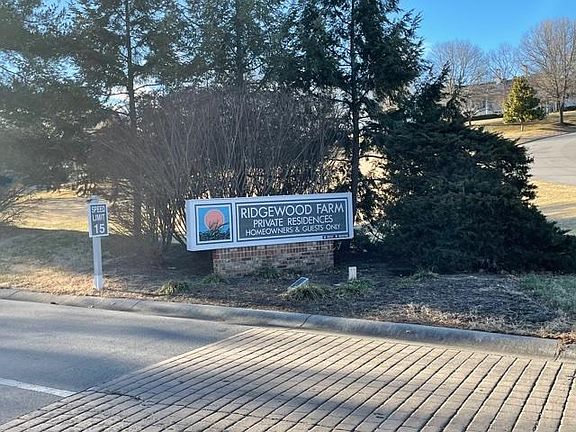 2nd image of 2505 Gatehouse Ln