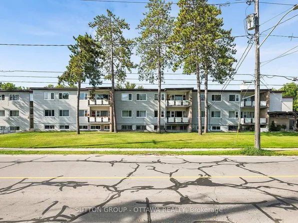 5 Rogers Rd, Perth, ON