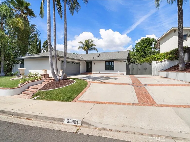 25981 Cordillera Dr — Photo 2