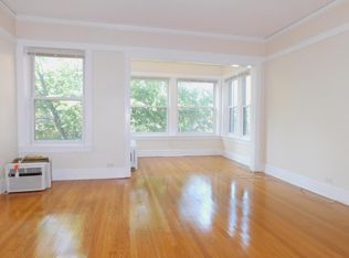 805 Simpson St #2, Evanston, IL 60201