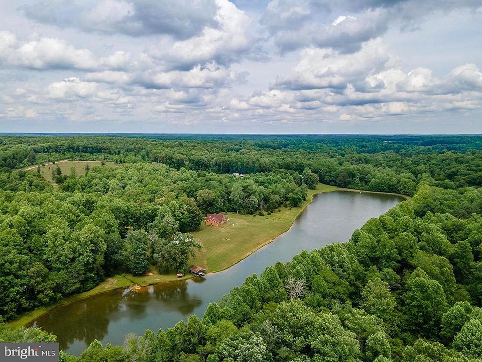 1st image of 29082 Raccoon Ford Rd