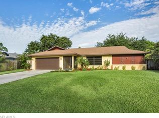 17396 Homewood Rd, Fort Myers, FL 33967