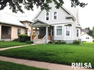 2211 N Ripley St, Davenport, IA 52803