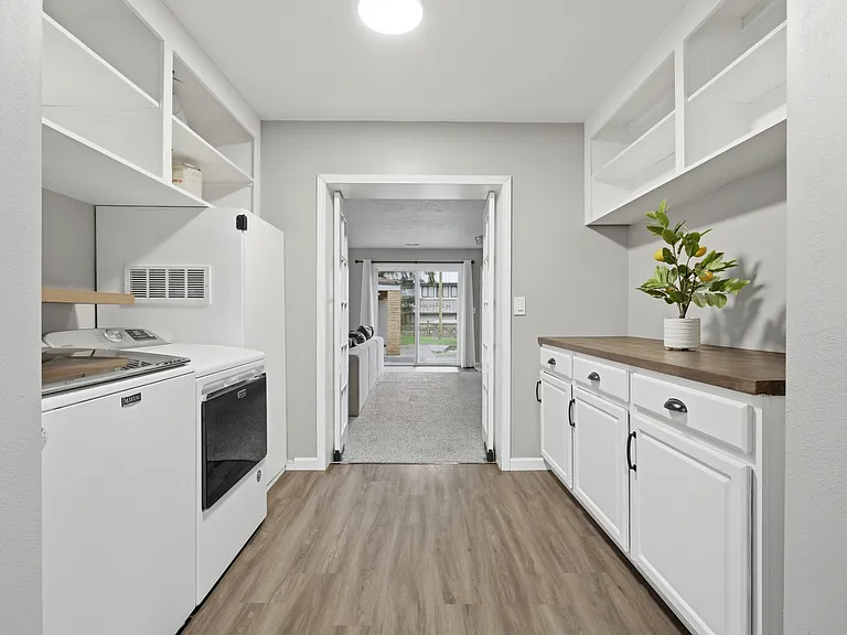 7715 236th St SW — Photo 9