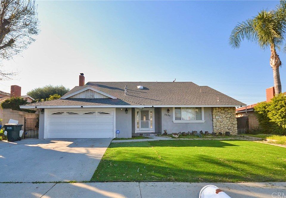 1st image of 2525 Angelcrest Dr