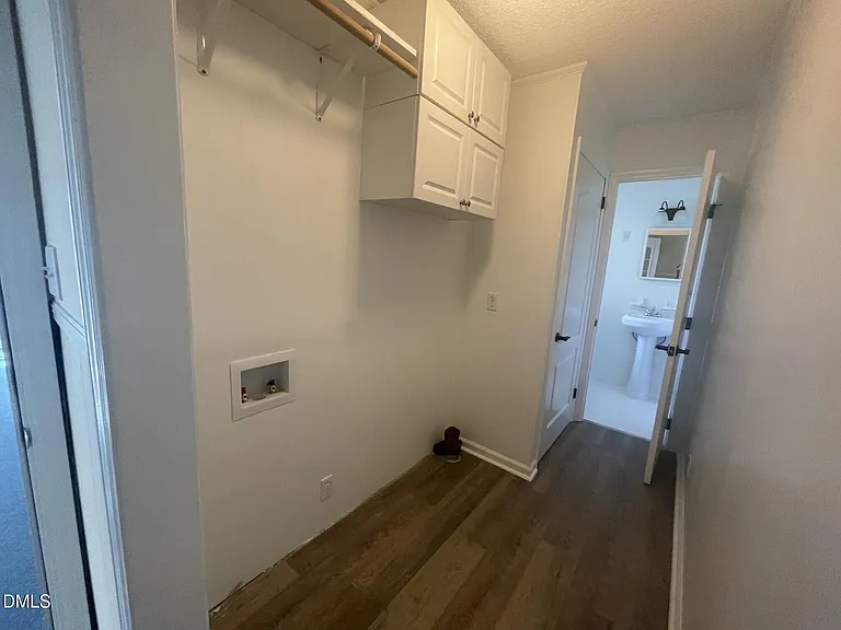 384 E Wimberly St — Photo 21