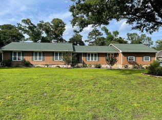 301 Ravenswood Rd, Hampstead, NC 28443