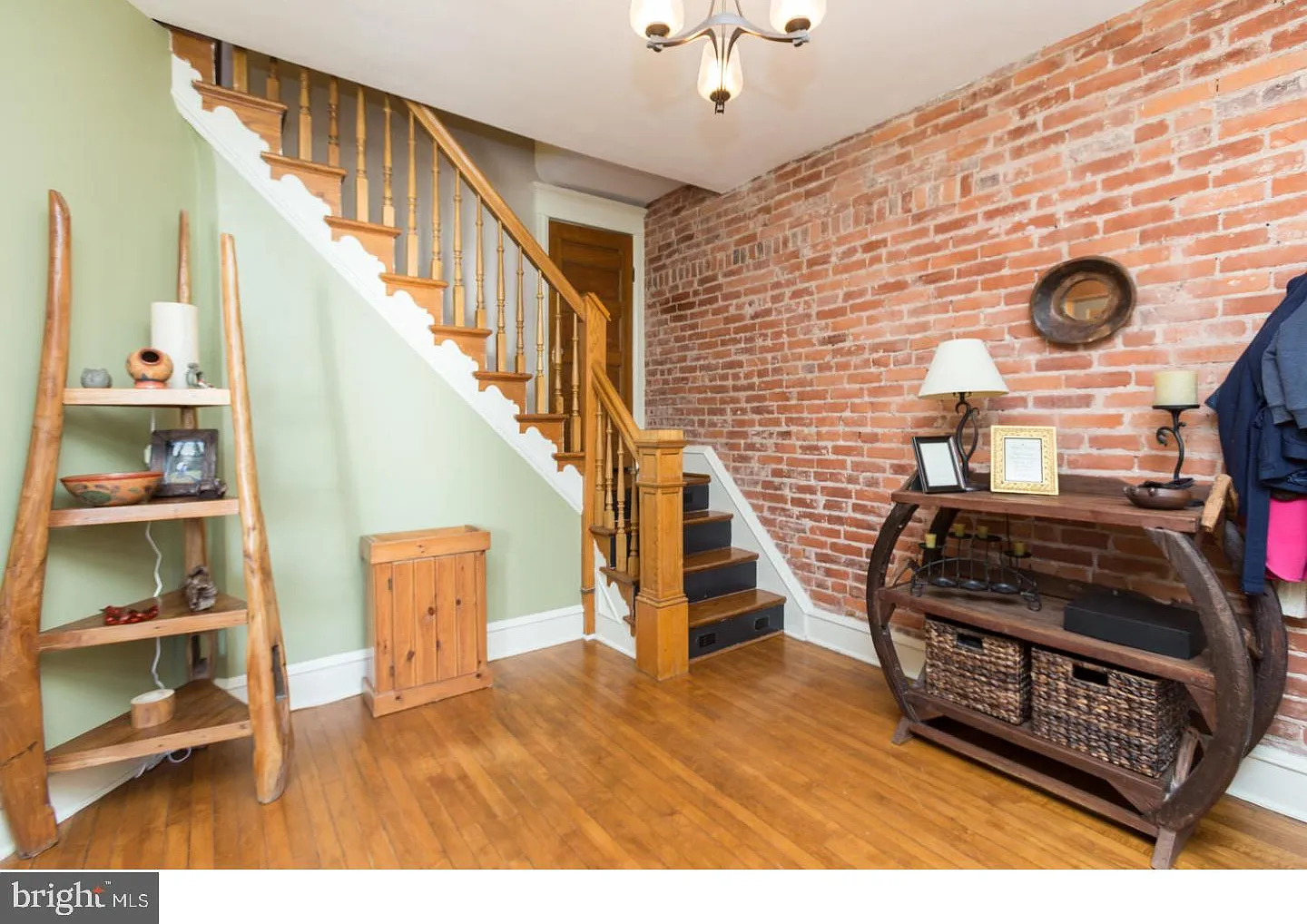 3 bed, 2.5 bath, 1800 sqft, $2,800 — Photo 3