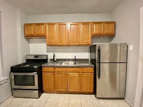 5th image of 210 W 262nd St APT 6J