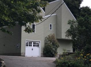 24 Shapleigh Rd, Kittery, ME 03904