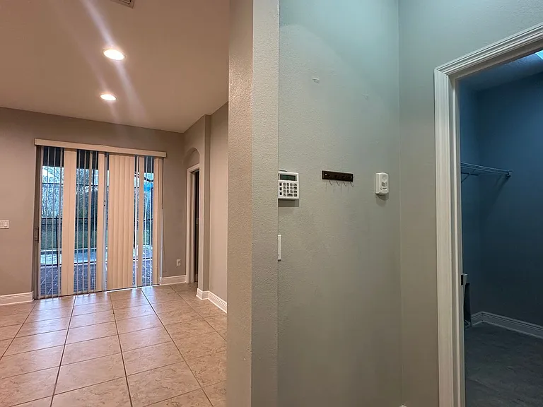 418 Brentwood Club Cv — Photo 11