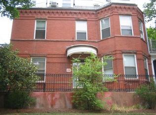 89 Englewood Ave, Brighton, MA 02135