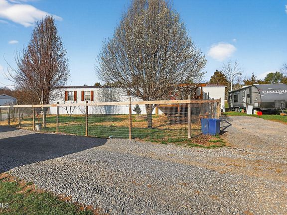 2nd image of 393 Meadow Creek Rd