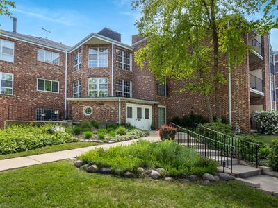 540 Biesterfield Rd APT 104-A, Elk Grove Village, IL, 60007
