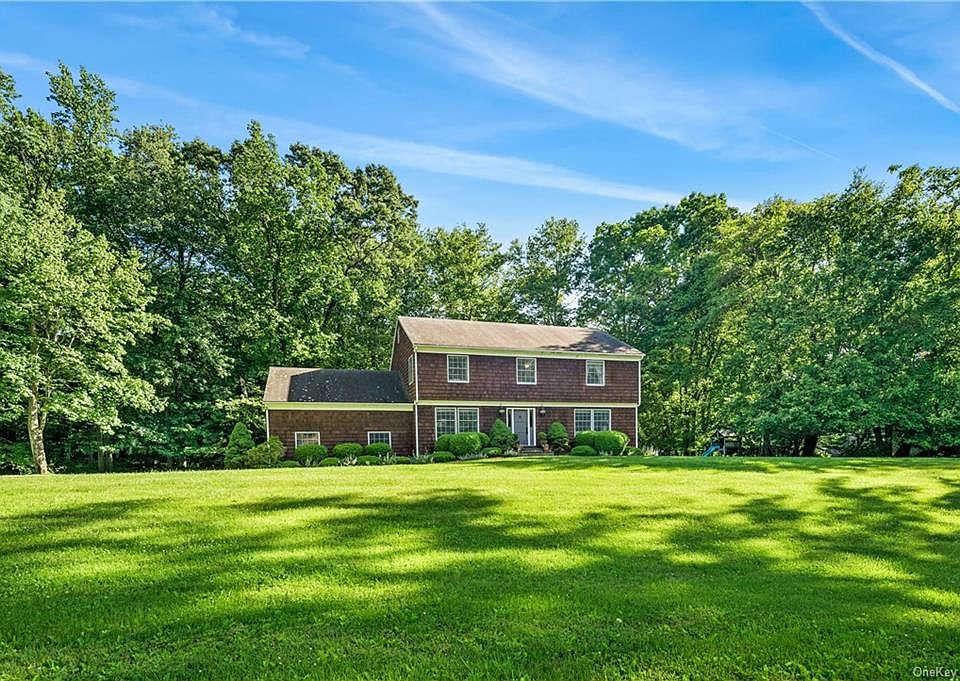 1st image of 3 Stella Ln