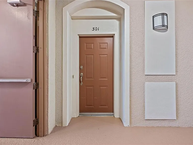 1351 Venezia Ct #301 — Photo 3