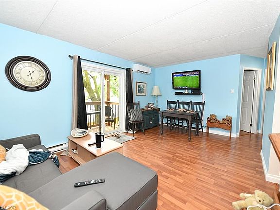 3rd image of 266 Overlea Dr #206