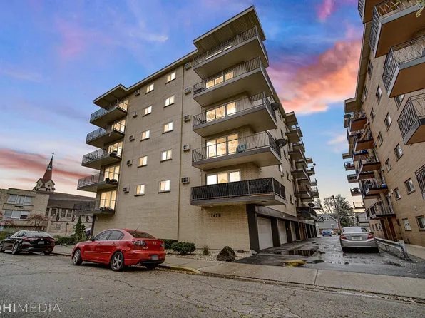 7428 Washington St APT 607, Forest Park, IL 60130