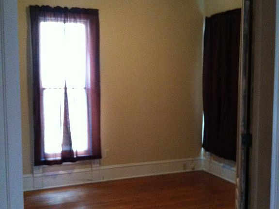 5th image of 606 N Roosevelt Ave