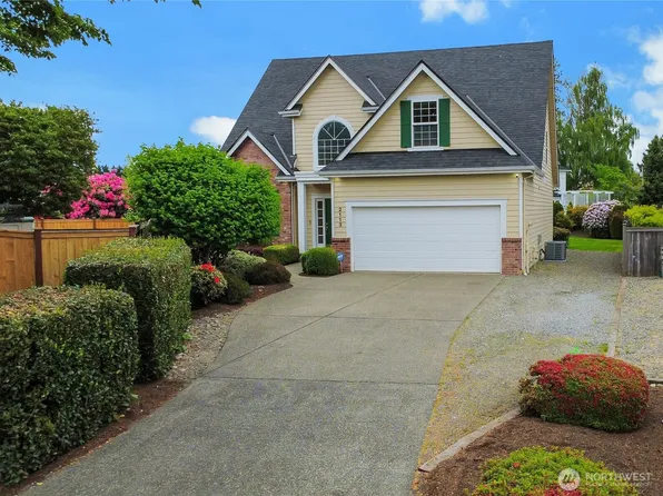 2113 12th Ave NW, Puyallup, WA 98371