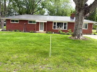 344 Greenacres Dr, Springfield, OH 45504