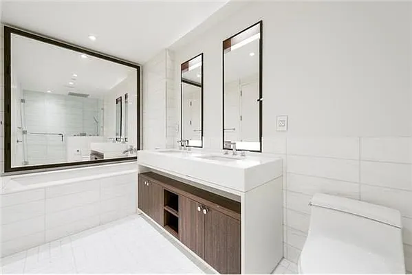 Rented by Platinvm Property Group New York | media 51